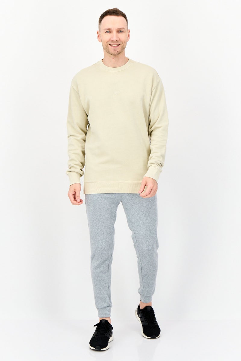 Reebok سويت شيرت تدريب كلاسيكي مناسب للرجال، بيج - Image 2